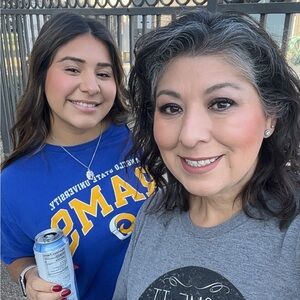 Meet your Posher, Monica